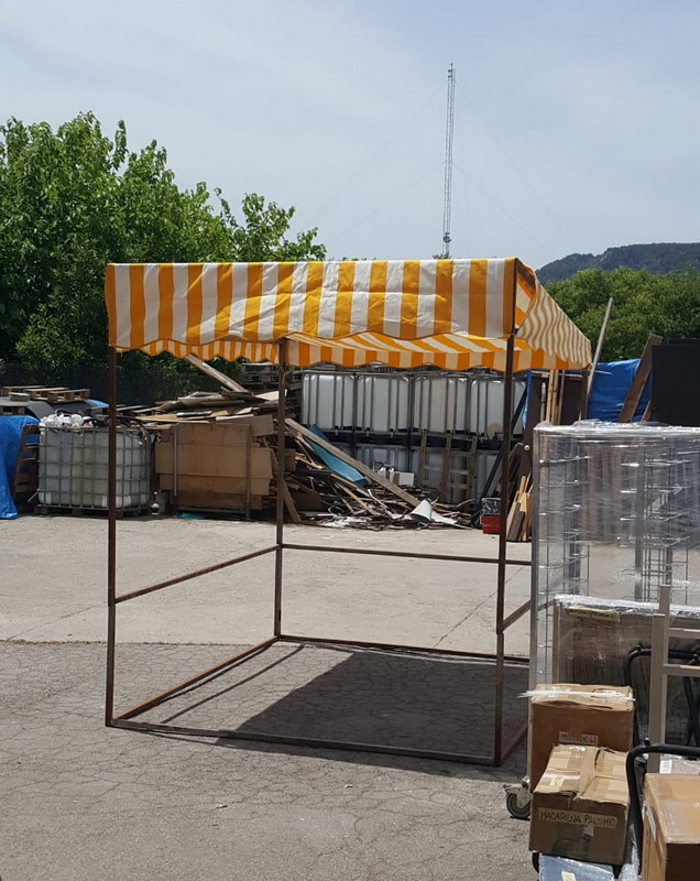 puesto feria 220-250x220x253-toldo 250x221 (120eu) 4u